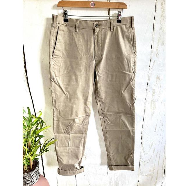 UNIQLO Men's Chino Trousers - Tan/Cream - 32" on Productcaster.