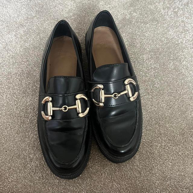 H&M Women's Loafers - Black - UK 5 on Productcaster.