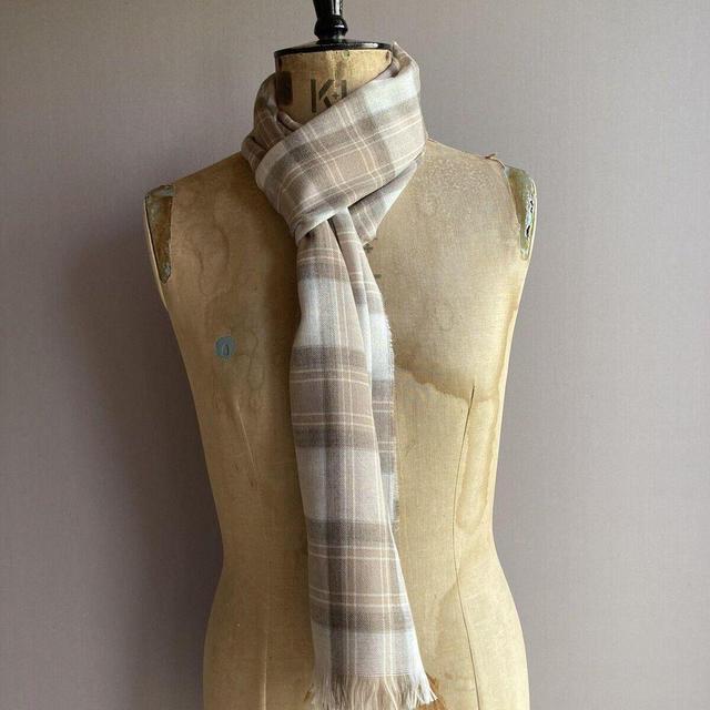 Johnstons of Elgin Men's Scarf - Brown on Productcaster.