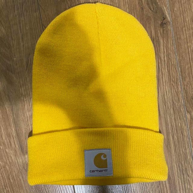 Carhartt Women's Beanies - Yellow on Productcaster.