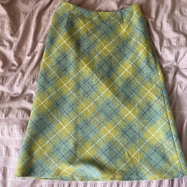 Laura Ashley Women's Skirt - Green/Multi - 25" on Productcaster.