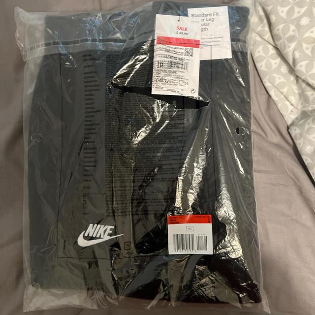 Nike Men's Sweatpants - Black - L on Productcaster.