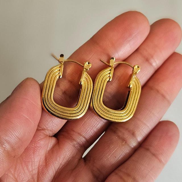 Women's Earrings - Gold on Productcaster.