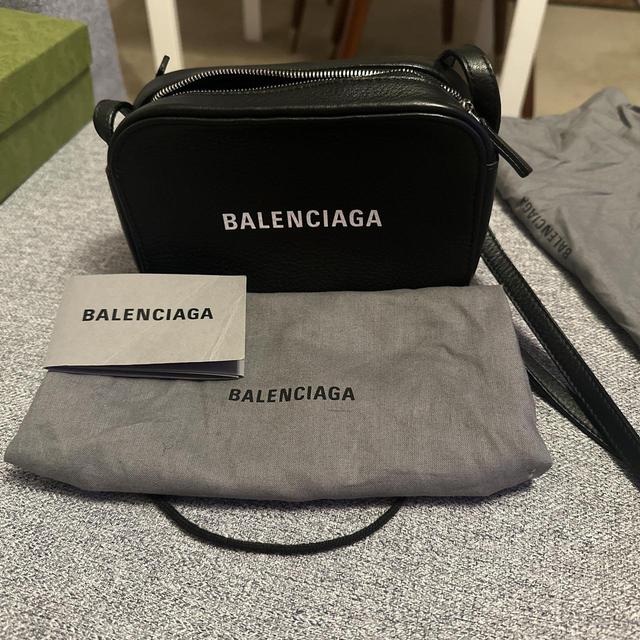 Balenciaga Women's Crossbody bags - Black on Productcaster.