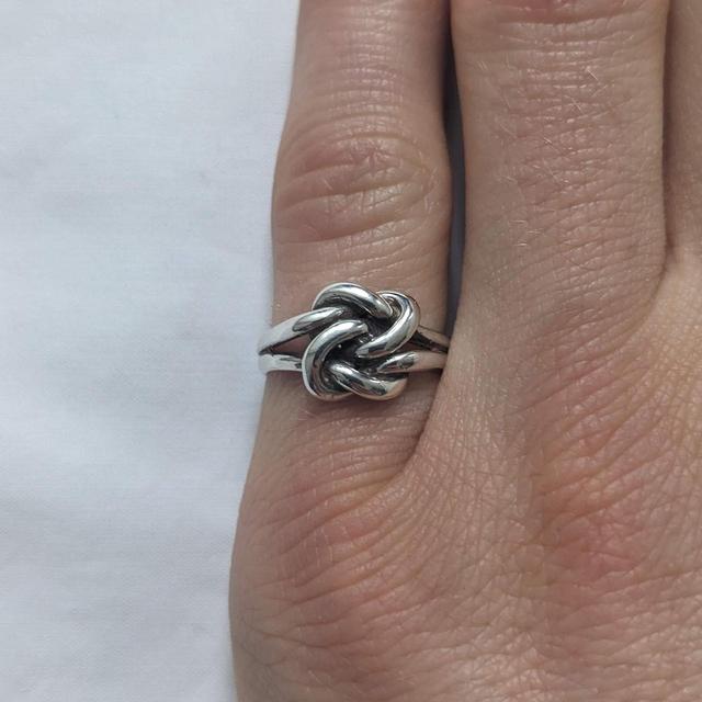 Vintage Women's Ring - Silver on Productcaster.