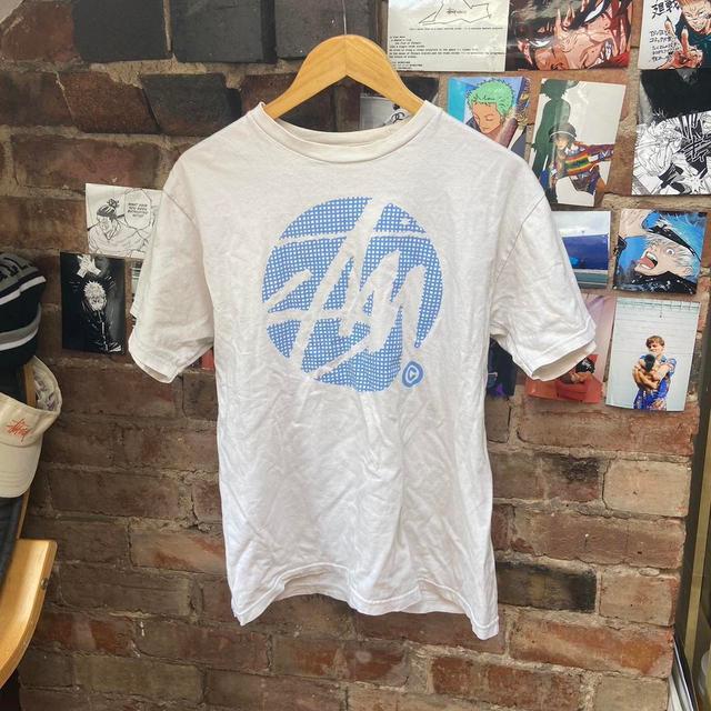 Stüssy Men's T-shirt - White - M on Productcaster.