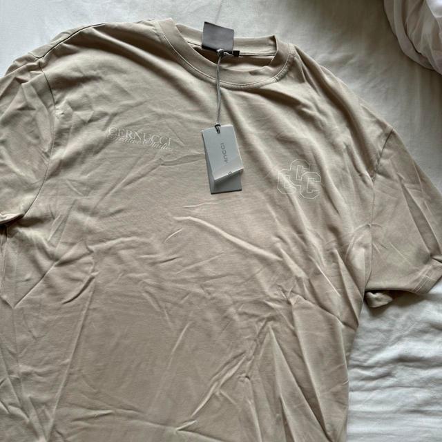 Cernucci Men's T-shirt - Tan/Brown - M on Productcaster.