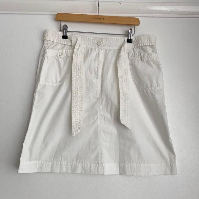 Marks & Spencer Women's Skirt - White - UK 14 on Productcaster.