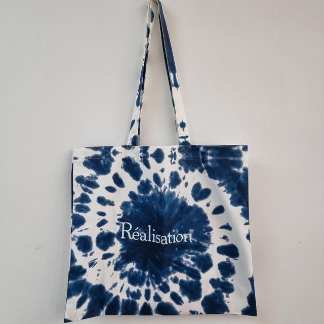 Réalisation Par Women's Tote bags - White on Productcaster.