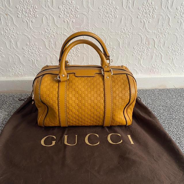 Gucci Women's Crossbody bags - Yellow on Productcaster.