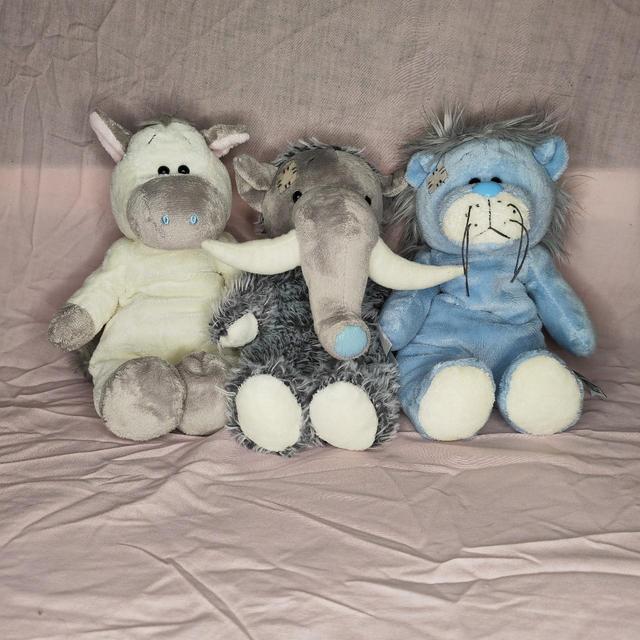 Stuffed animal - Grey/Blue on Productcaster.