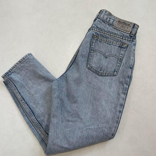 Levi's Women's Jeans - Grey/Silver - 24" on Productcaster.