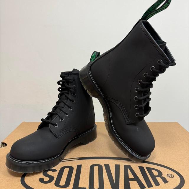 Solovair Men's Ankle Boots - Black - UK 6 on Productcaster.