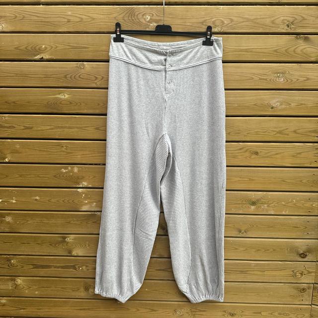 Free People Women's Sweatpants - Grey - M on Productcaster.