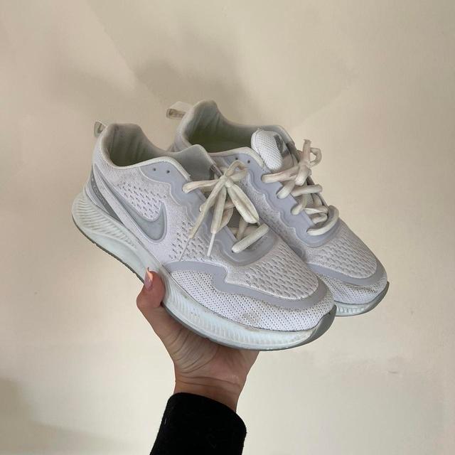 Nike Women's Trainers - White - UK 6.5 on Productcaster.