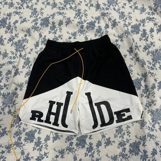 Rhude Men's Shorts - Black - M on Productcaster.