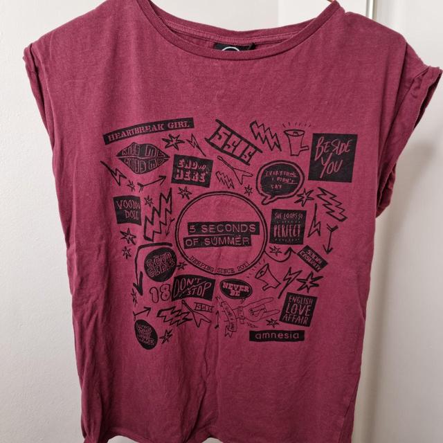 Preloved Women's T-shirt - Multi - S on Productcaster.