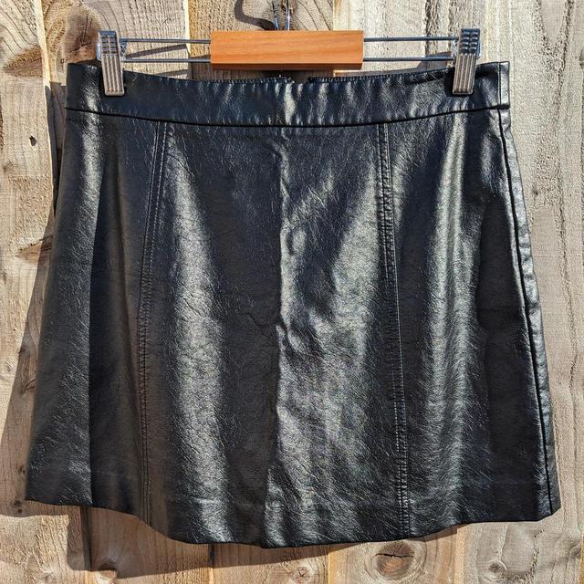 Preloved Women's Mini Skirt - Black/Silver - UK 10 on Productcaster.