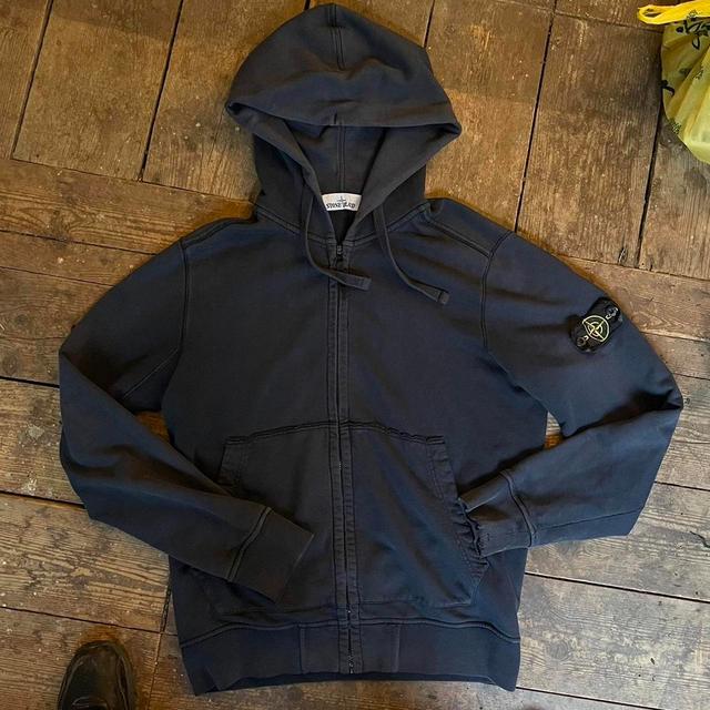 Stone Island Men's Hoodie - Navy - L on Productcaster.