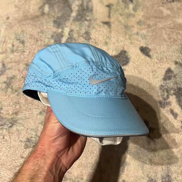 Nike Men's Caps - Blue on Productcaster.