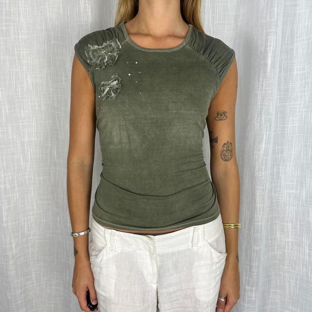 Vintage Women's T-shirt - Green/Khaki - 14 on Productcaster.