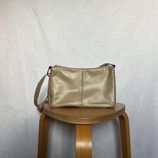 Vintage Women's Shoulder bags - Cream on Productcaster.