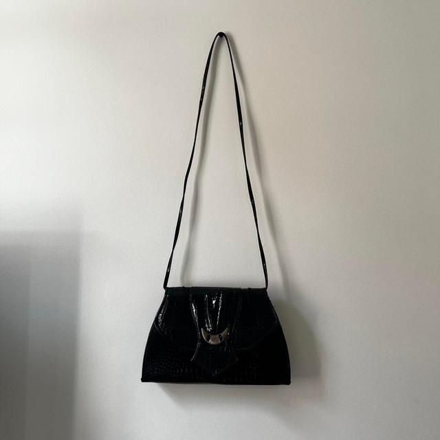 Vintage Women's Shoulder bags - Black/Gold on Productcaster.