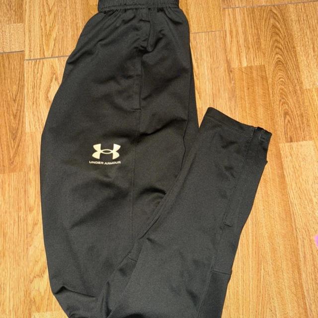 Under Armour Women's Sweatpants - Green - UK 8 on Productcaster.