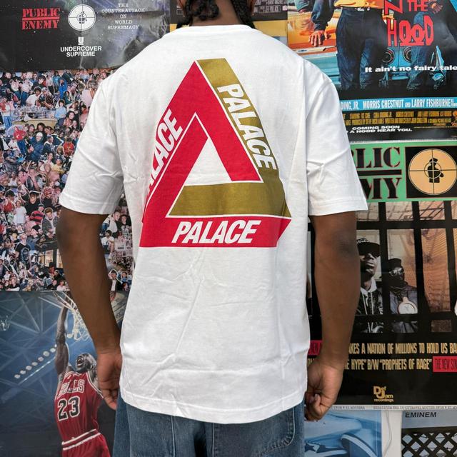 Palace Men's T-shirt - White/Red - L on Productcaster.