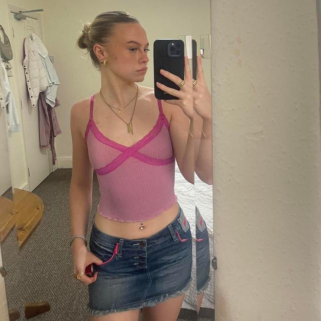 Urban Outfitters Women's Crop top - Pink - S on Productcaster.