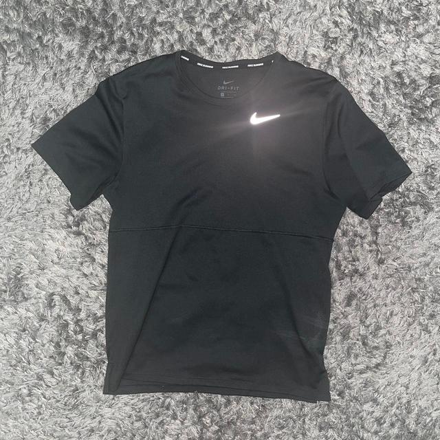 Nike Men's T-shirt - Black - S on Productcaster.