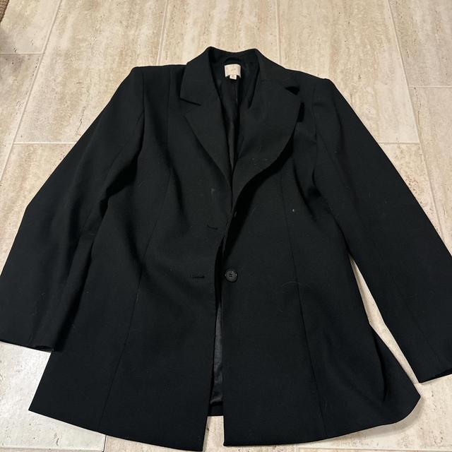 H&M Women's Blazer Jacket - Black - L on Productcaster.