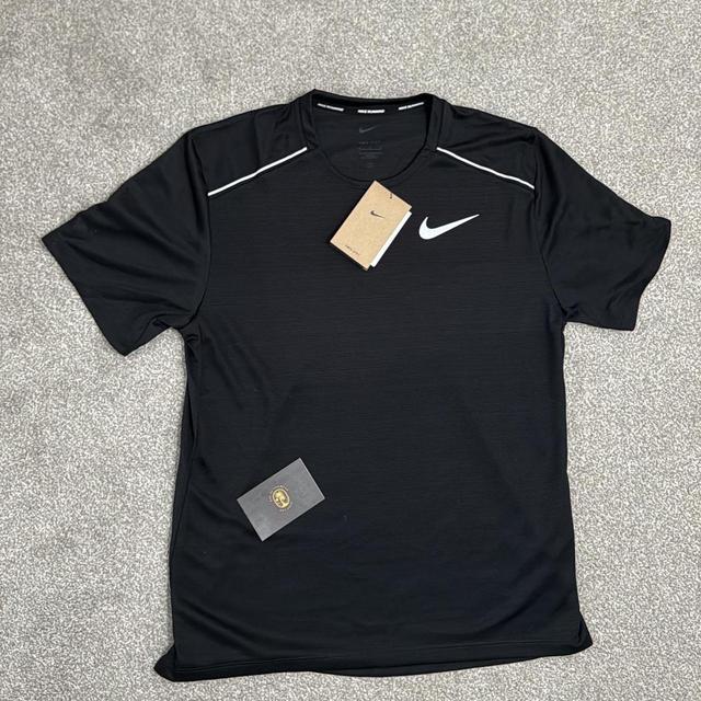 Nike Men's T-shirt - Black - L on Productcaster.