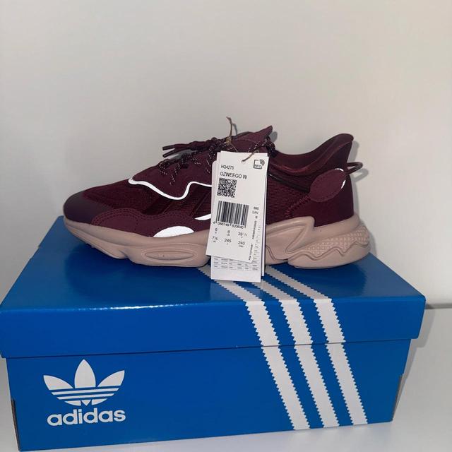 Adidas Women's Trainers - Burgundy/Cream - UK 6 on Productcaster.