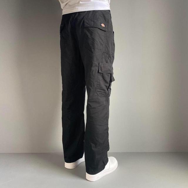 Dickies Men's Straight leg Cargo Trousers - Black - 37" on Productcaster.