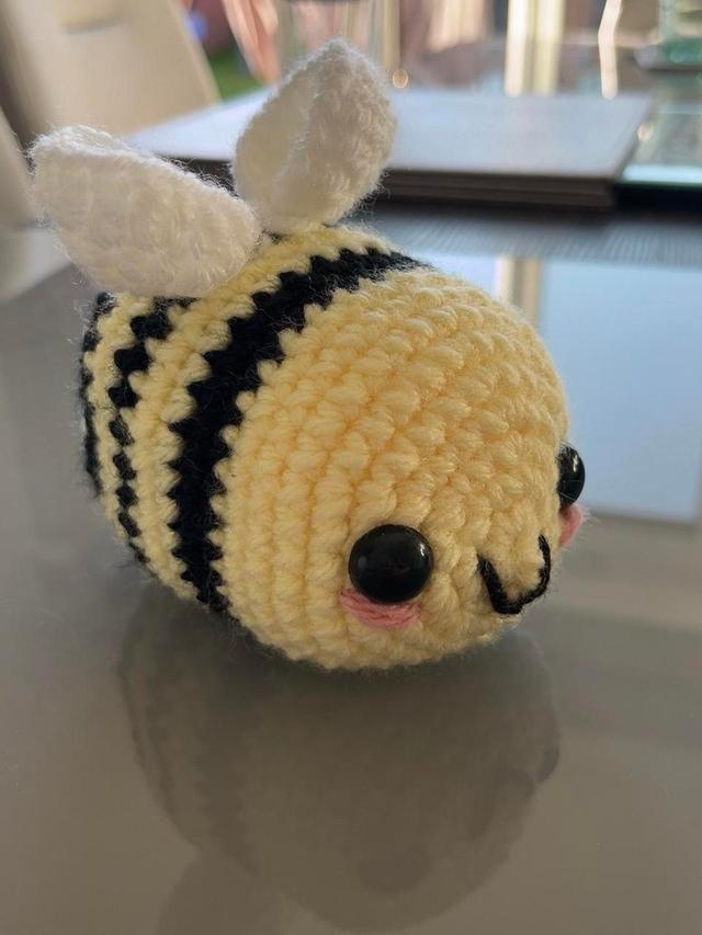 Stuffed animal - Yellow/Black on Productcaster.