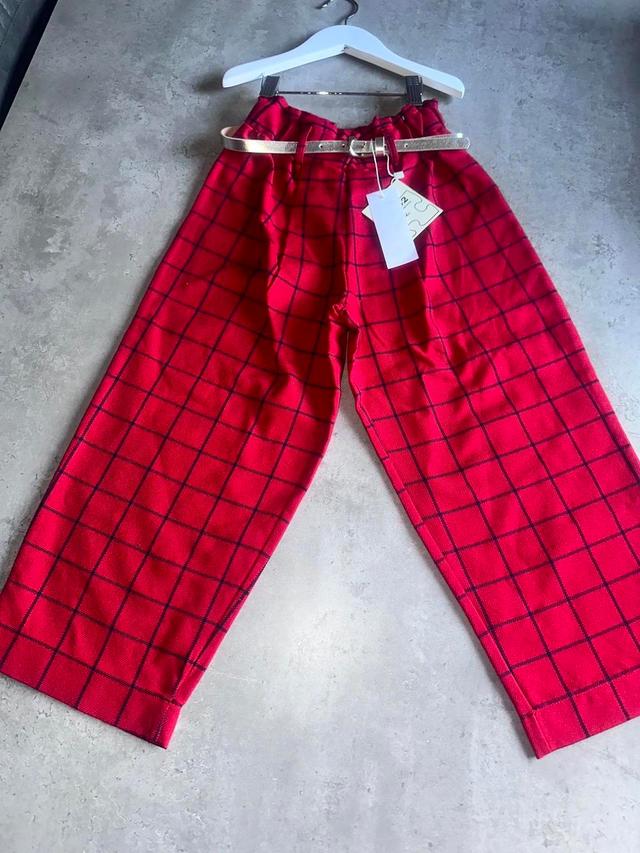 Kids' Capri Trousers - Red on Productcaster.