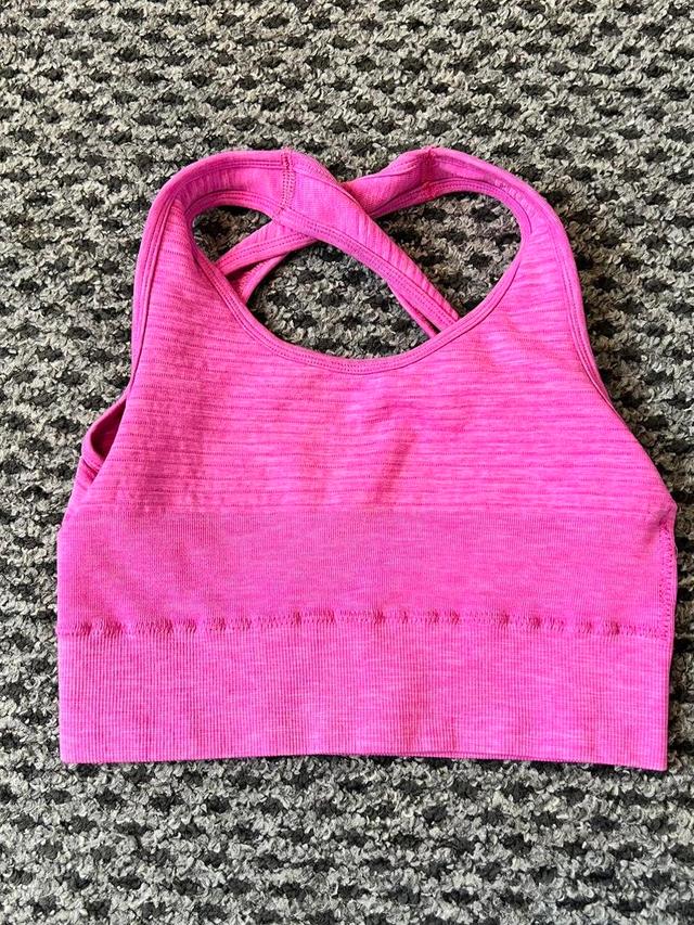 Alphalete Women's Crop top - Pink - 6 on Productcaster.