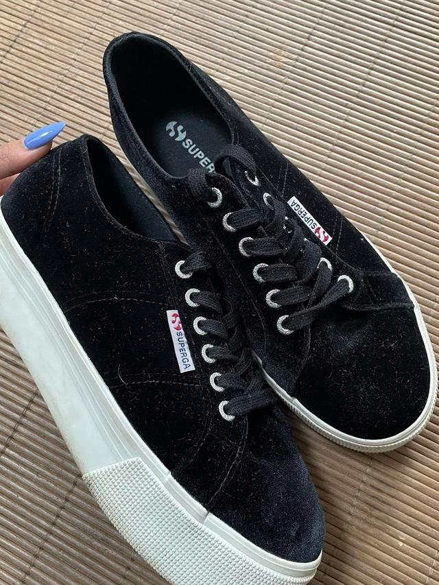 Superga Women's Trainers - Black/White - UK 6 on Productcaster.