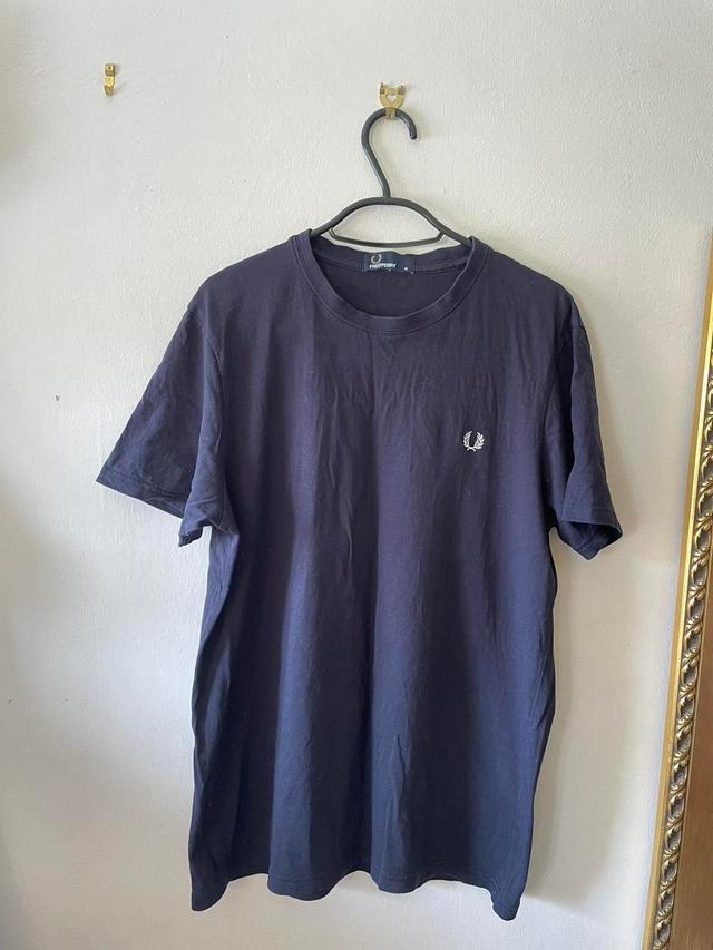 Fred Perry Men's T-shirt - Navy - M on Productcaster.