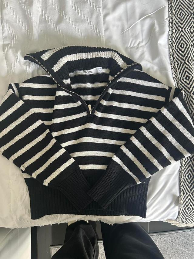 Bershka Women's Jumper - Black/White - XS on Productcaster.