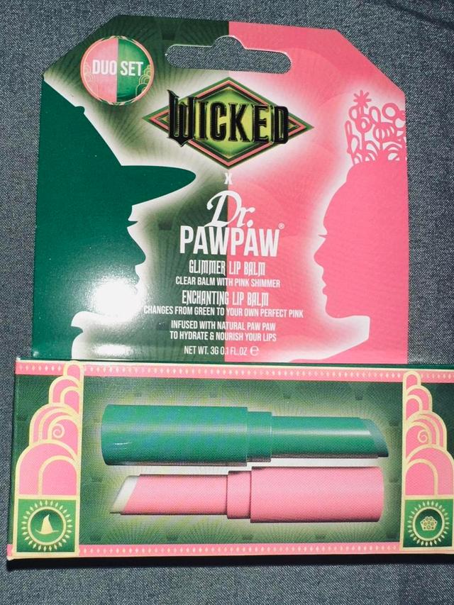 Ariana Grande Lipstick - Pink/Green on Productcaster.