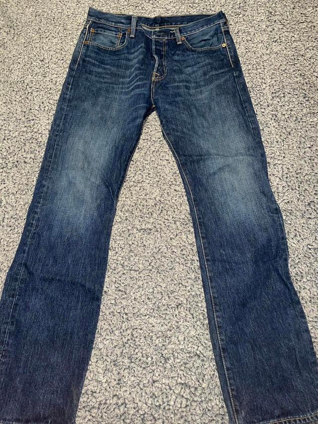 Levi's Men's Jeans - Blue/Navy - 33" on Productcaster.