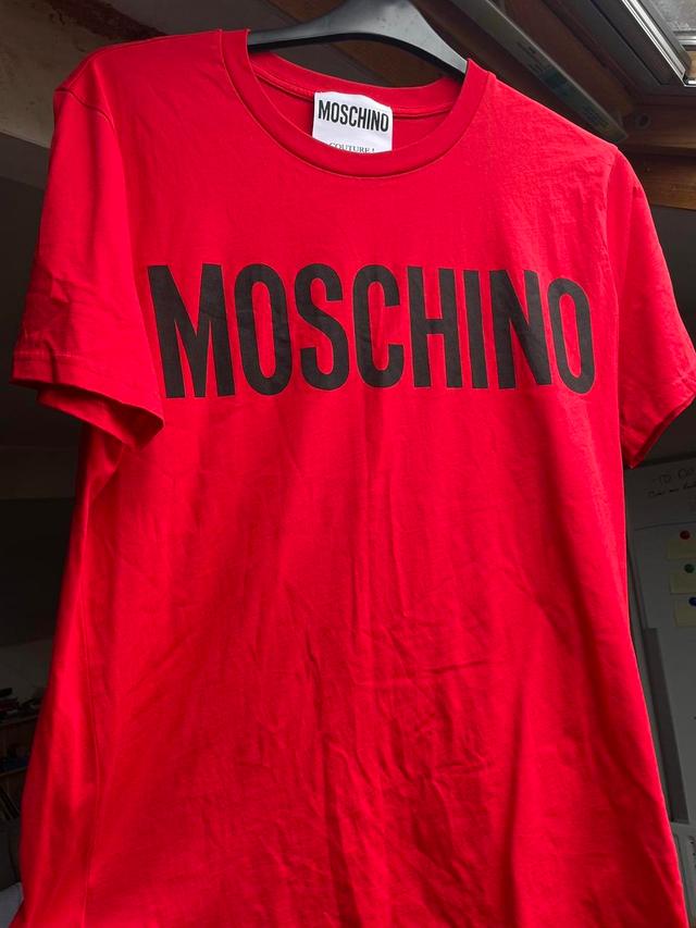 Moschino Men's T-shirt - Red/Black - L on Productcaster.