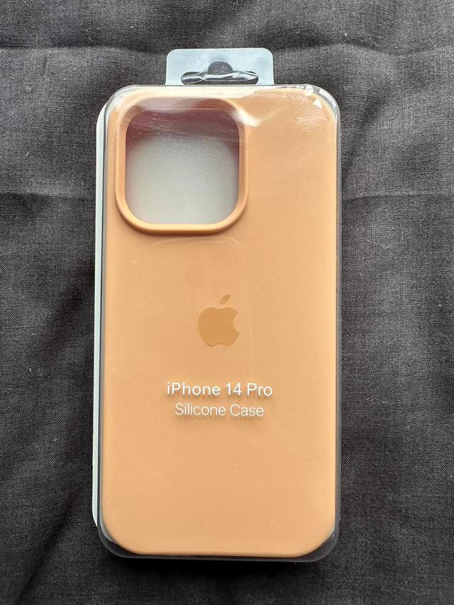 Apple Phone case - Grey/Orange on Productcaster.