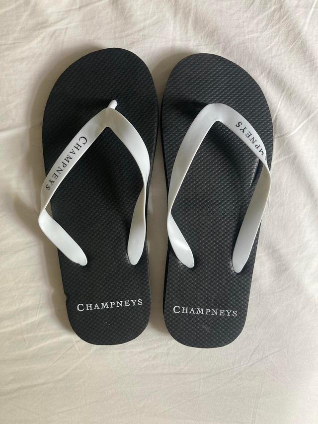 Women's Flip flops - Black/White - One size on Productcaster.