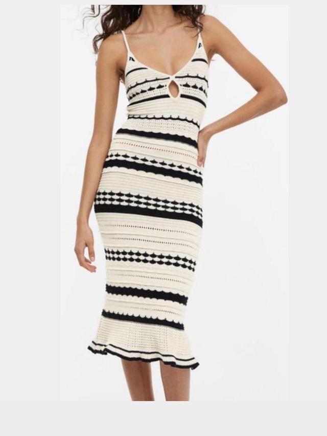 H&M Women's Dress - Cream/Black - L on Productcaster.