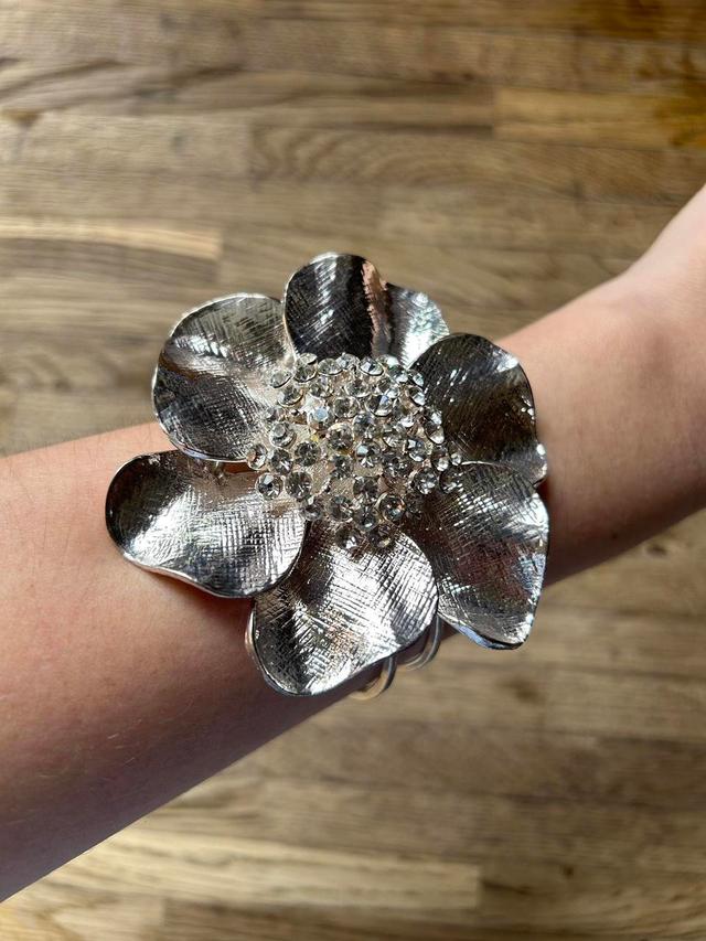 Women's Bracelet - Silver on Productcaster.