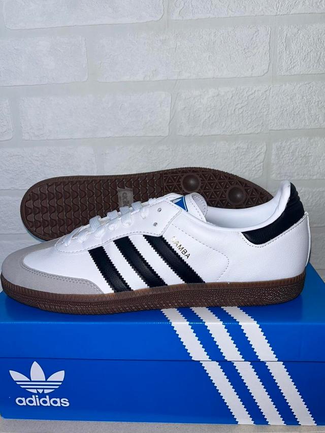 Adidas Men's Trainers - White - UK 9.5 on Productcaster.