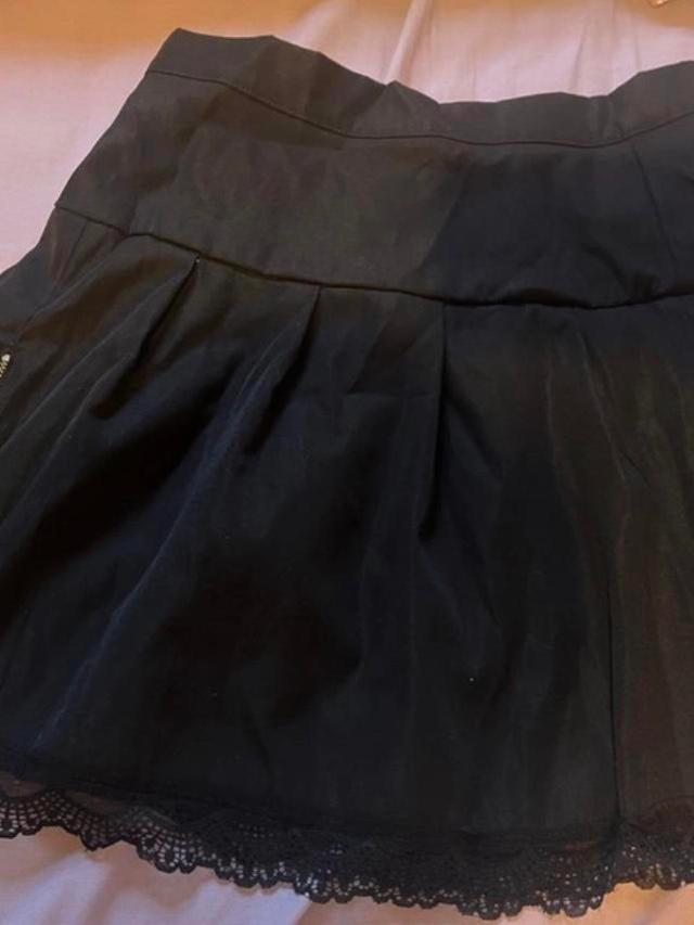 Romwe Women's Skirt - Black - UK 10 on Productcaster.